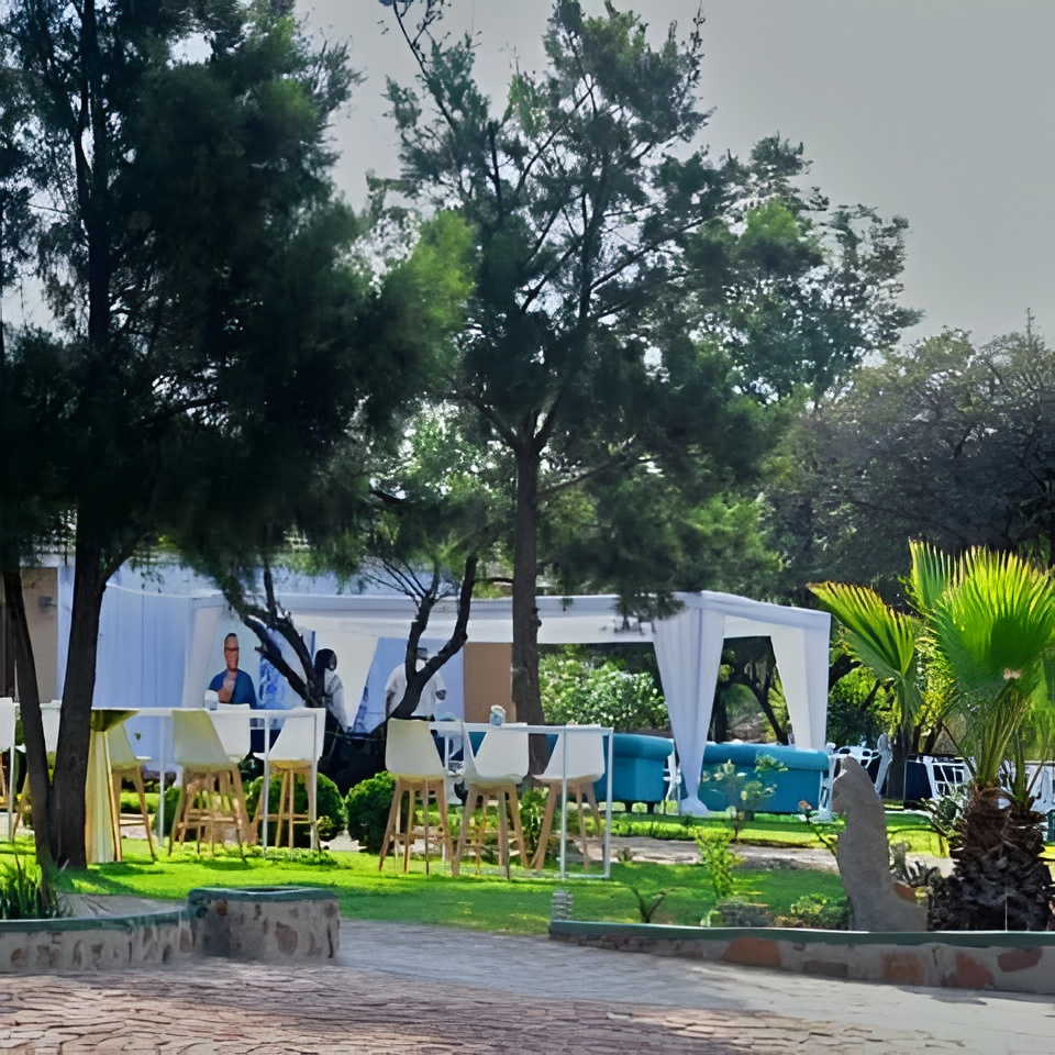 We celebrated our Saturday like this🎂🔥🔥👌😘😘#Mogrolodge #doyourbookingsnow Wedding venue, t